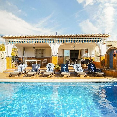 Villa Triana Нерха Екстериор снимка