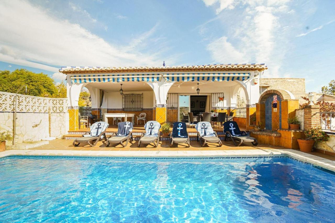 Villa Triana Нерха Екстериор снимка