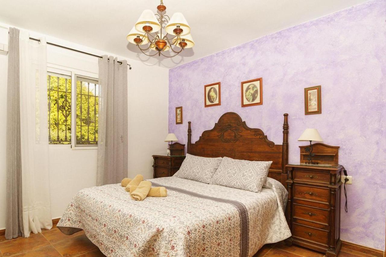 Villa Triana Нерха Екстериор снимка