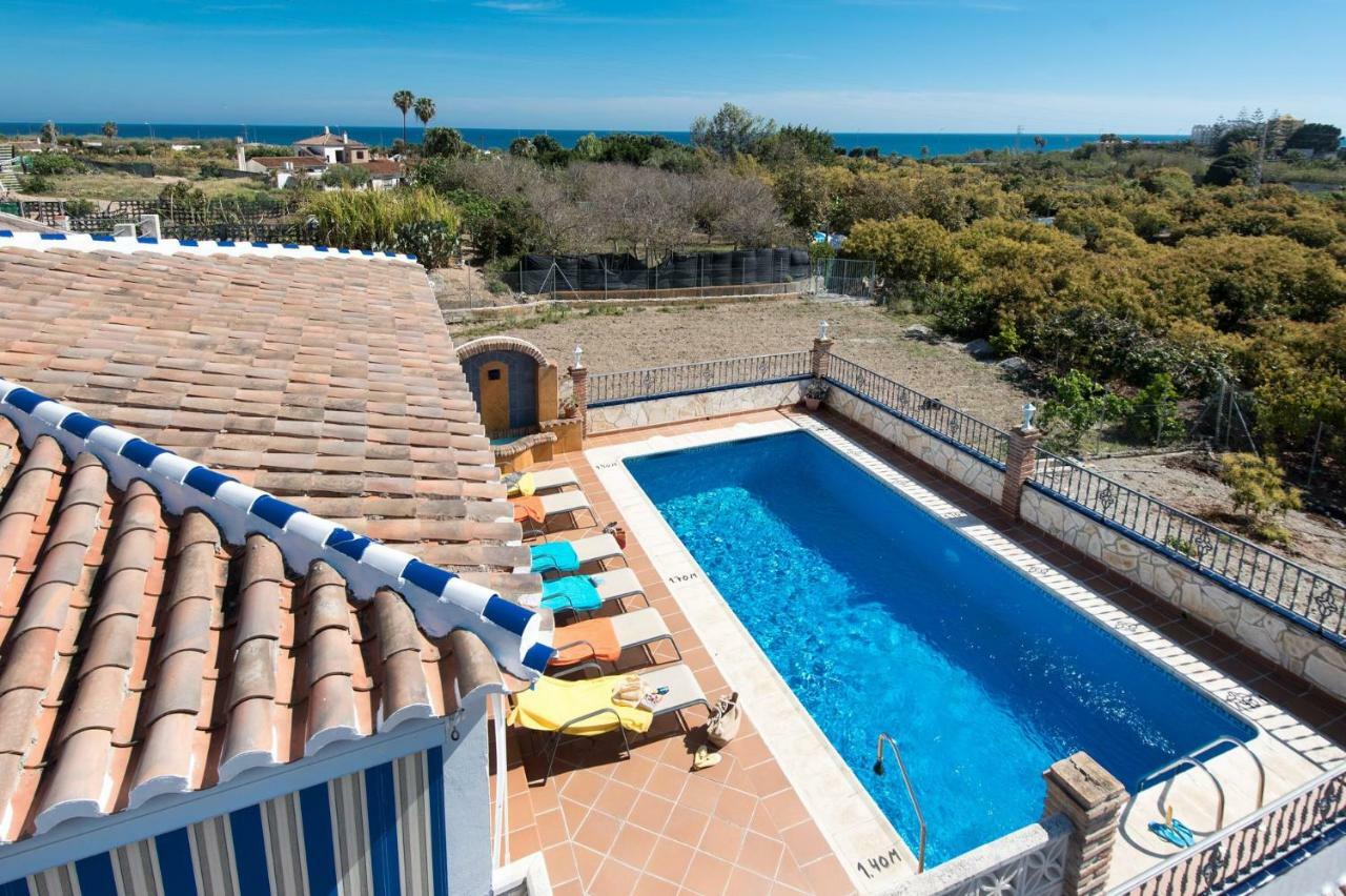 Villa Triana Нерха Екстериор снимка